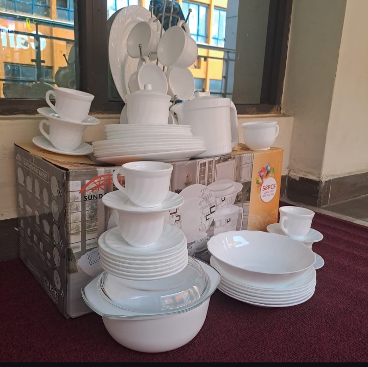Dinnerware styling